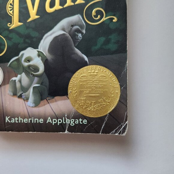The One And Only Ivan Paperback Book By Katherine Applegate Newbery Medal Winner - Picture 2 of 8